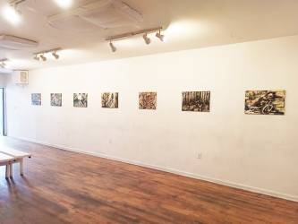 Výstava AMERICA STILL LOVES ME AND I  LOVE AMERICA TOO | The Living gallery, Brooklyn, New York, USA