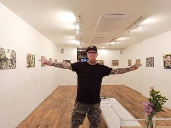Výstava AMERICA STILL LOVES ME AND I  LOVE AMERICA TOO | The Living gallery, Brooklyn, New York, USA