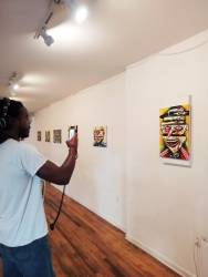 Výstava AMERICA STILL LOVES ME AND I  LOVE AMERICA TOO | The Living gallery, Brooklyn, New York, USA